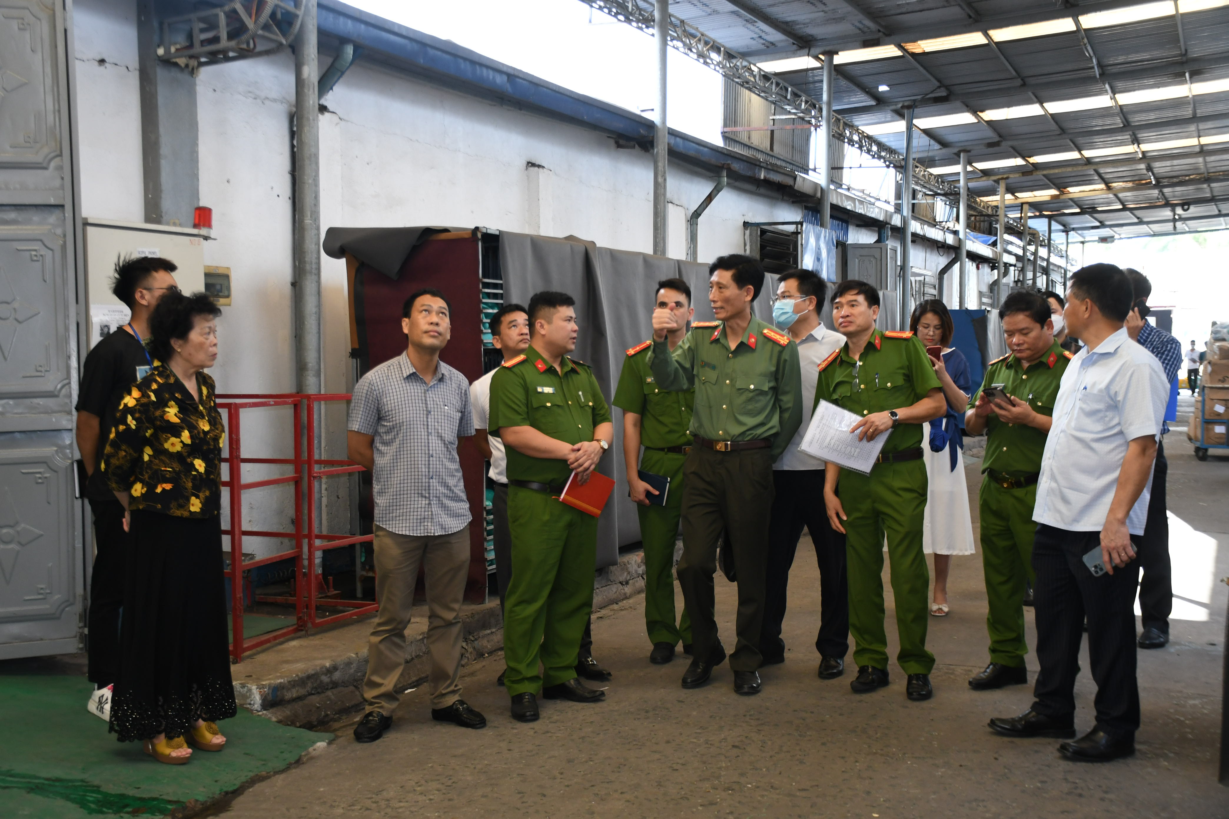 Thông báo 14 cơ sở trên địa bàn thành phố không đảm bảo an toàn PCCC bị đình chỉ hoạt động từ ngày  16/03 đến ngày 31/3